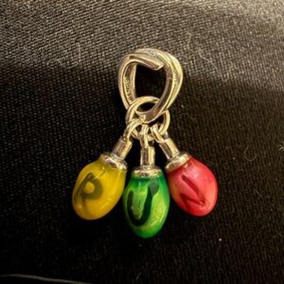 Authentic Pandora Stranger Things RUN Light Bulbs Dangle Charm - NWT - Picture 4 of 5